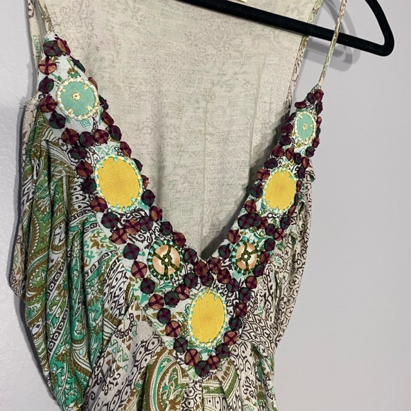 Chan Luu M Maxidress
Hand Made in India
Boho Festival Hippie Beaded Natural - Picture 12 of 13